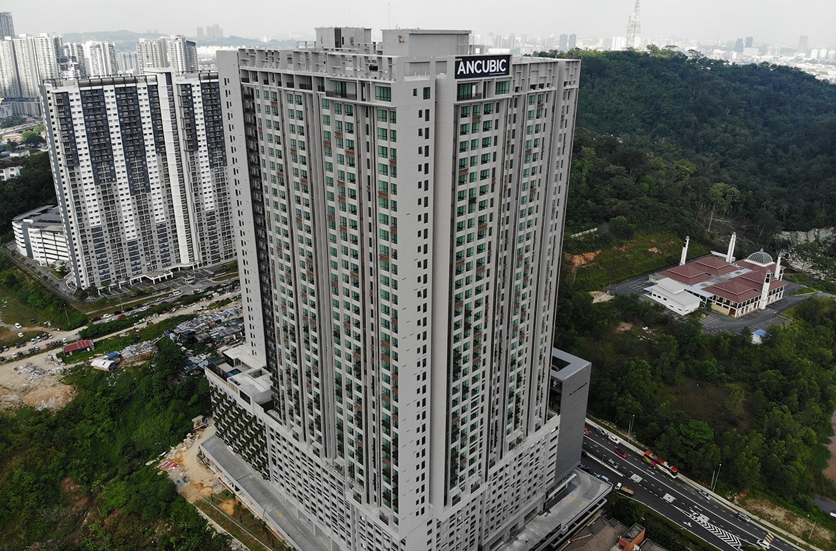 Project – Pembangunan 2 Block Pangsapuri Suites 39.